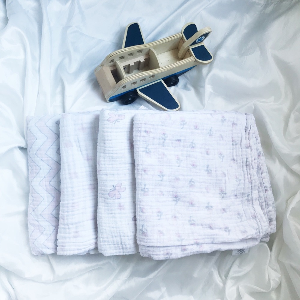 🎈5/$25 Set of 4 Swaddle Designs Blankets